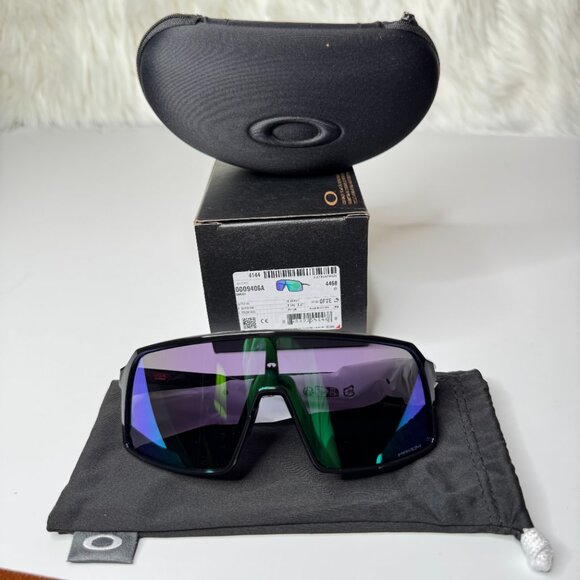 Oakley Men’s OO9406A-1737 Sutro (Low Bridge Fit) Sunglasses - Picture 5 of 6